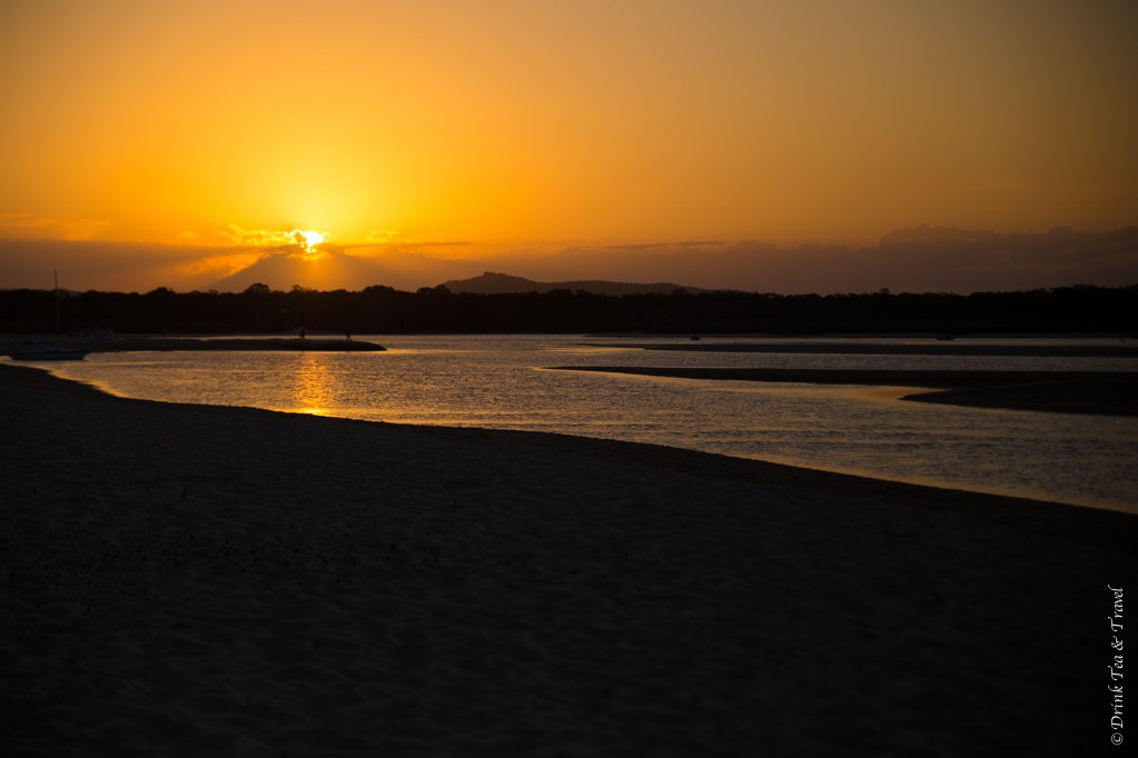 努沙河上的日落