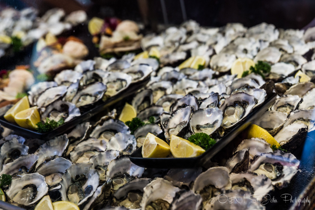 塔斯马尼亚最好的。霍巴特Mures餐厅的牡蛎。