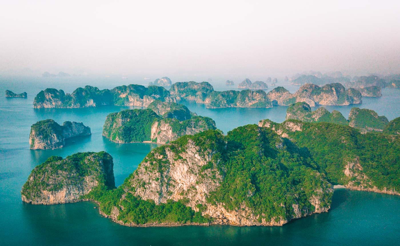 越南下龙湾的神奇场景